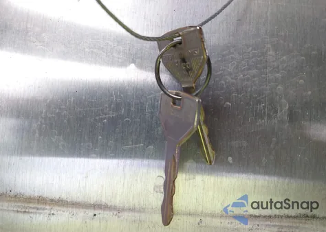 1997 Jeep Cherokee Sport z USA, uszkodzony, nr VIN 1J4FJ67S1VL570087